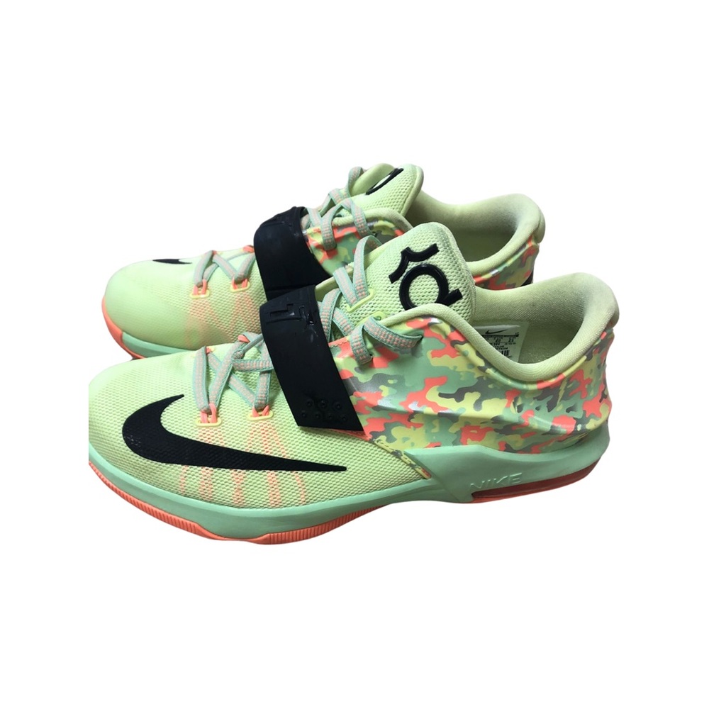 Nike KD’s sneakers. Youth 7 Kevin Durant Easter liquid
